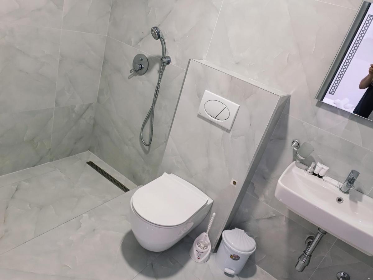 Gusto Di Casa Hotell Sarandë Eksteriør bilde
